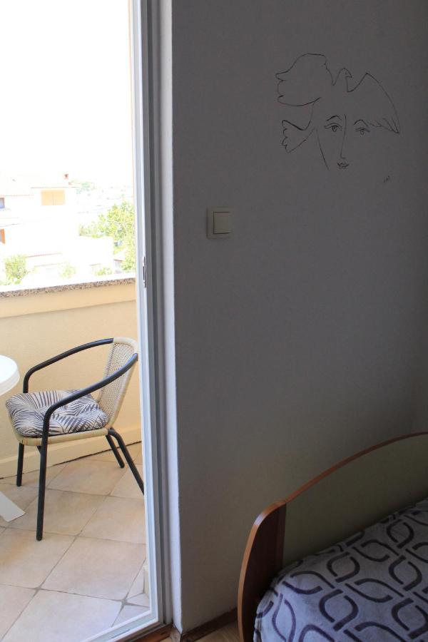 Apartments Kampor Damira Раб Екстериор снимка